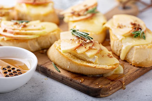 Brie on sliced bread