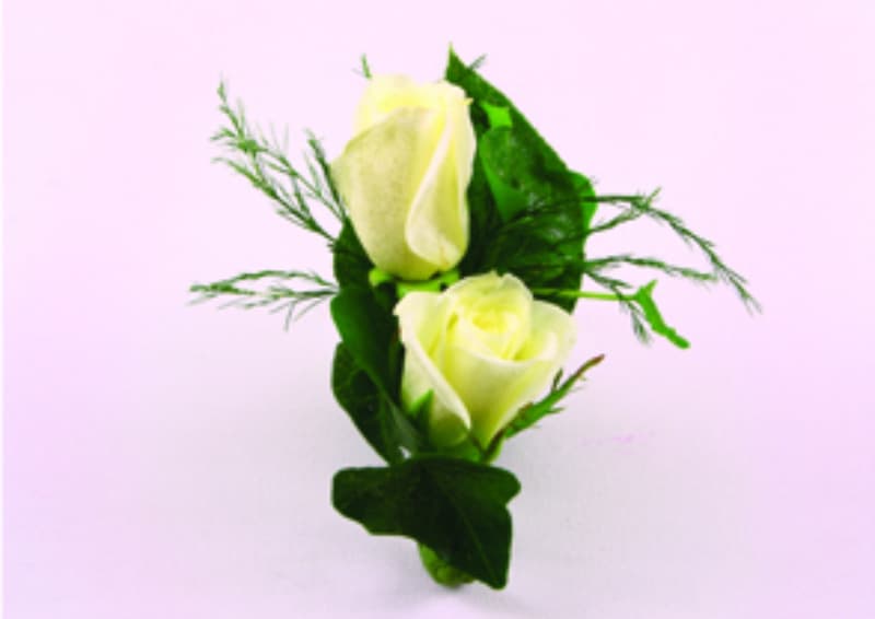 2015Sweetheartroseboutonniere