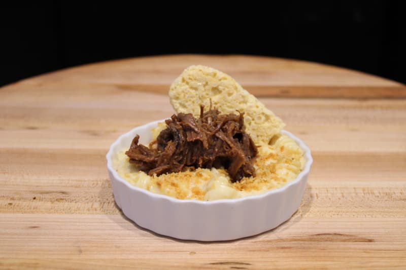 Mac and Cheese w brisket