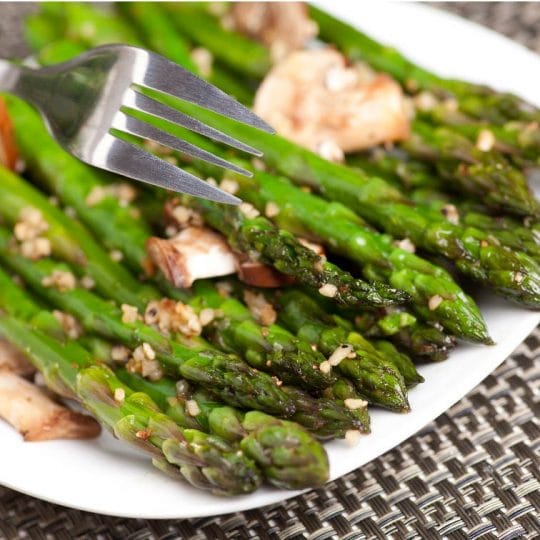 Asparagus with Sautéed Mushrooms