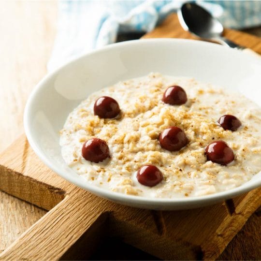 Cherry Almond Vanilla Oatmeal