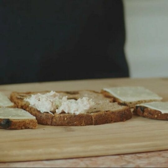 Gelson’s Back to School Lunches with Jessica Siegel - Tuna Unmelt