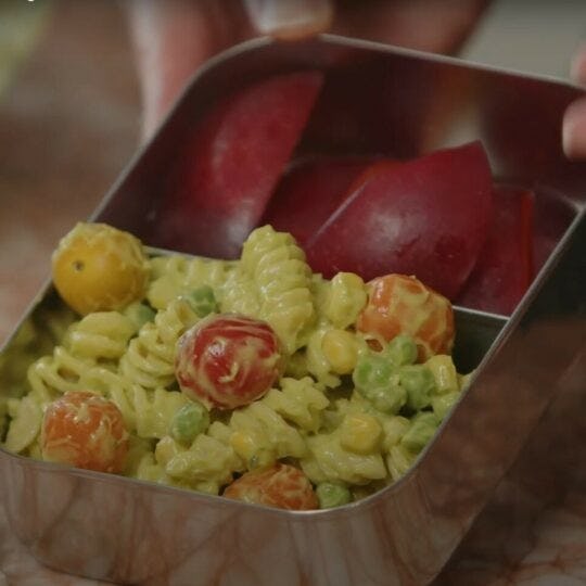 Gelson’s Back to School Lunches with Jessica Siegel – Lunchbox Pasta Salad